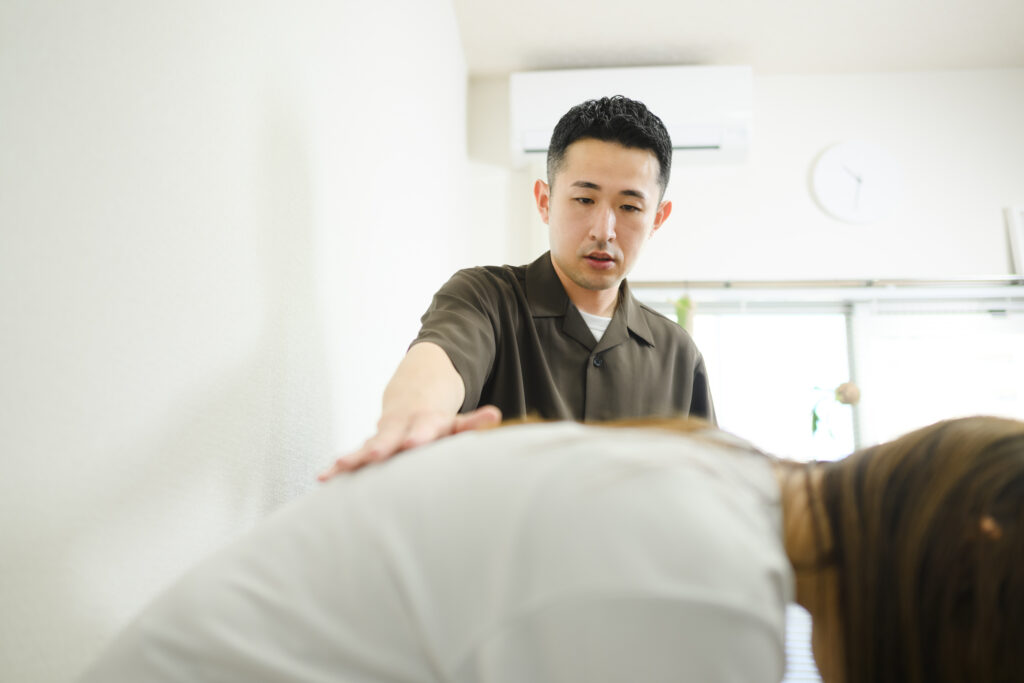 【1日6時間の座り仕事をするあなたへ】福岡市西区・姪浜駅徒歩1分、マッサージでは消えない「脳疲労」と「肩こり」を筋膜から整える『筋膜メイド』イメージ
